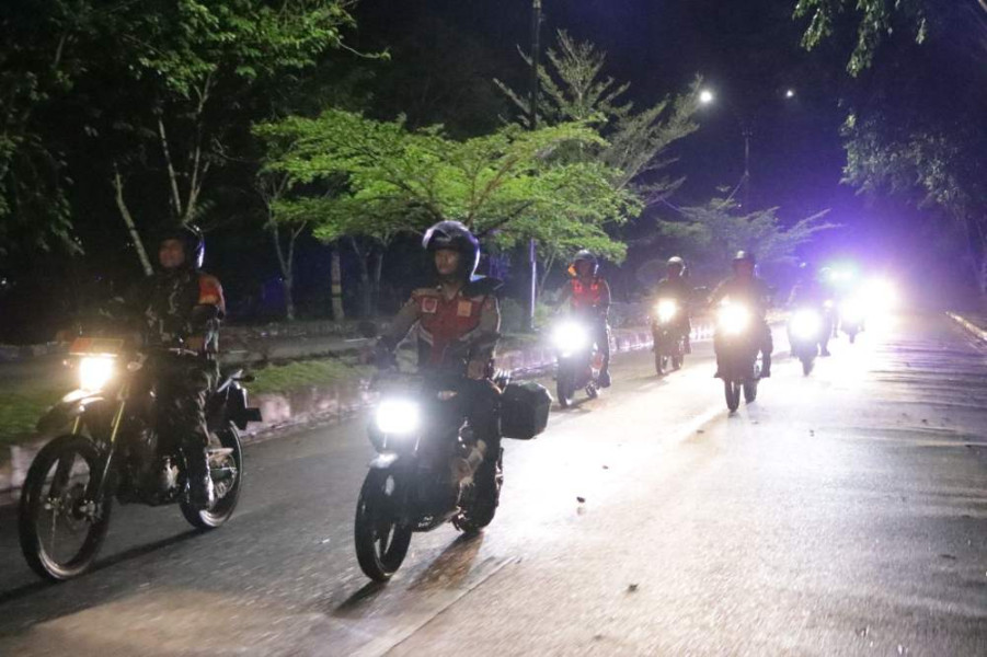 Ciptakan Kamtibmas yang Kondusif Selama Tahapan Pilkada, Polres Siak Gelar Patroli Blue Light Sinegritas