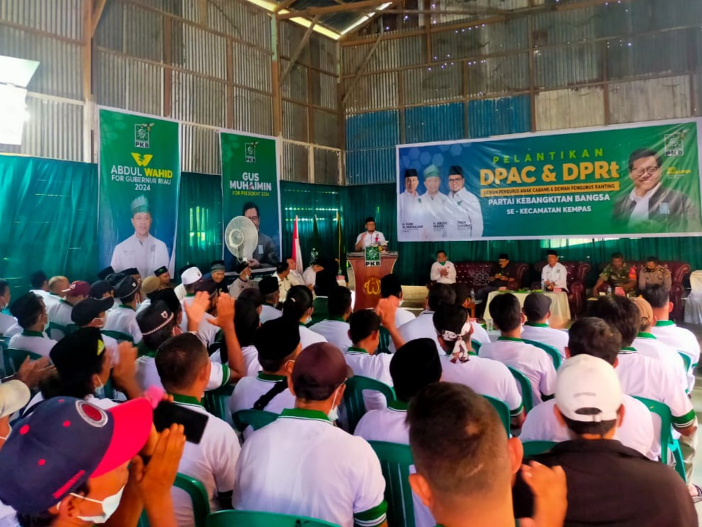 Terus Berbenah Jelang Kontestasi Politik 2024, DPC PKB Inhil Lantik DPAC dan DPRt se-Kecamatan Kempas
