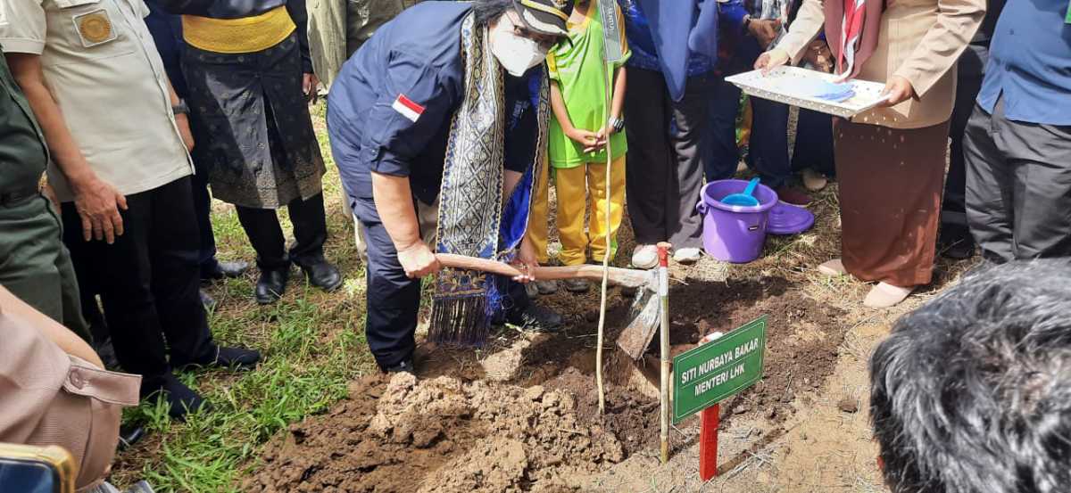 Menteri LHK Siti Nurbaya Lakukan Penanaman Pohon Kabupaten Inhu Riau