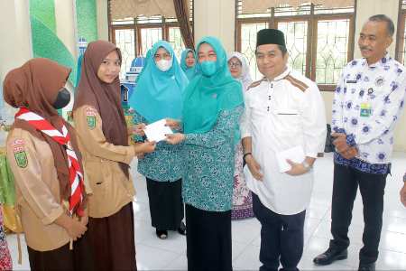 Inarah Bersyukur Peroleh Rezeki Tak Disangka dari Ibu Bupati Siak