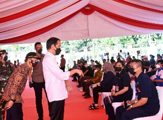 1 Juta Vaksin Hadiah Bhayangkara ke-75 Untuk Masyarakat Sehat-Indonesia Maju