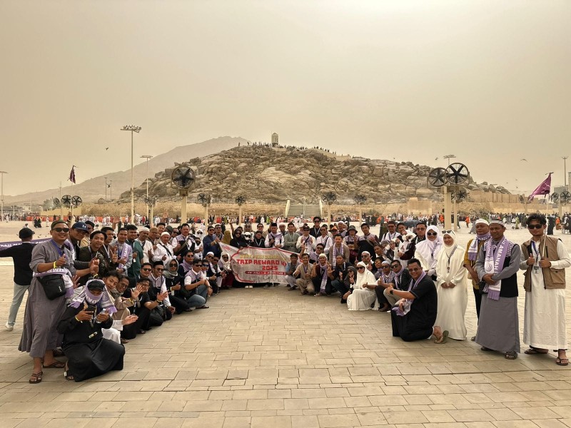 Wujud Apresiasi, Alfamart Berangkatkan Karyawan Toko Ibadah Umrah