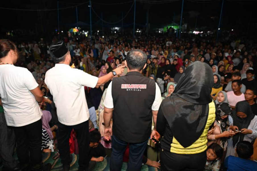 Warga Inhil 'Digoyang' Iyeth Bustami, Abdul Wahid Janji Tuntaskan Sejumlah Akses Jalan