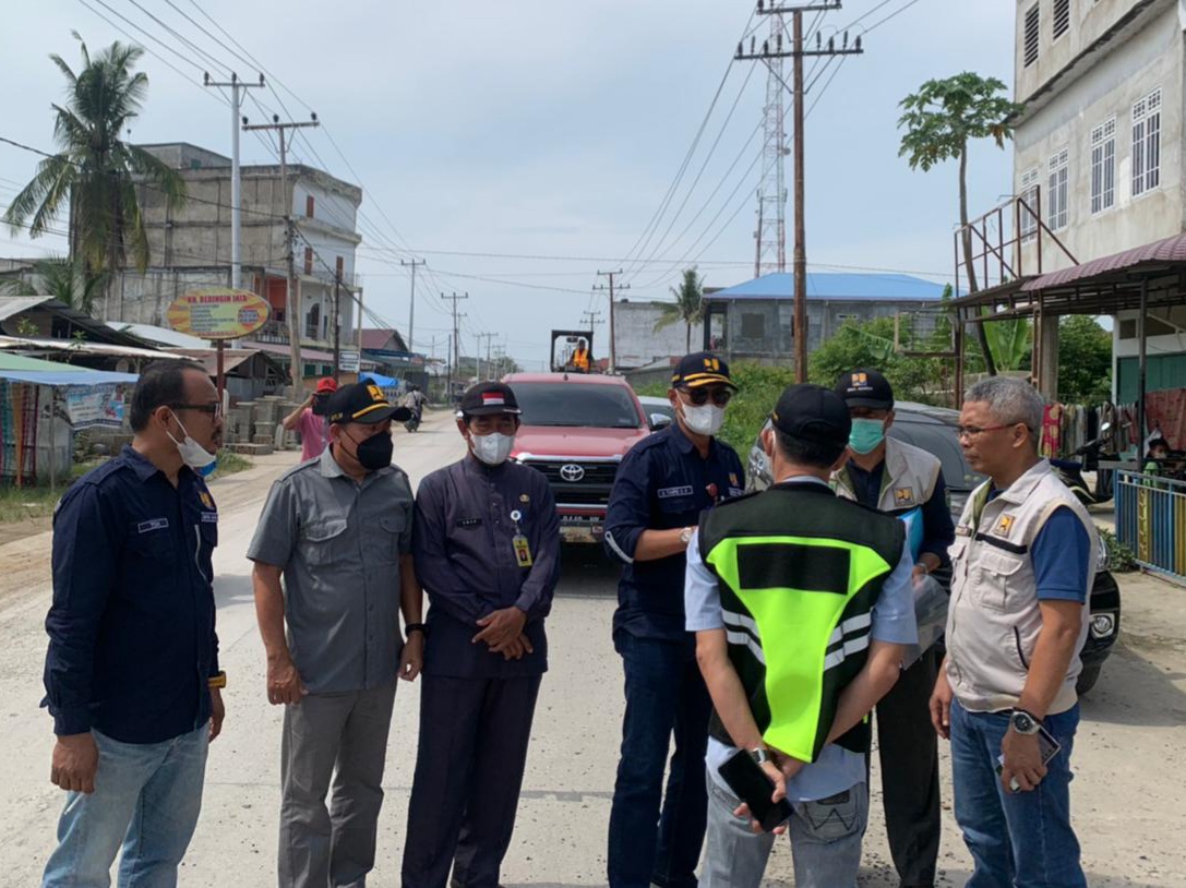 Pemkab Dampingi Kadis PUPRPKPP Riau Monitoring Pembangunan Beberapa Ruas Jalan Provinsi di Inhil