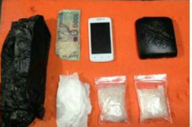 Lagi Transaksi, Pemuda ini Kena Ciduk Polisi 