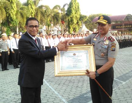 Polda Riau Raih Predikat Laporan Keuangan Terbaik 2016