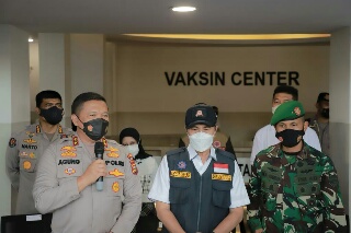 Vaksinasi Massal Hari Bhayangkara Polda Riau Targetkan 30.366 Orang