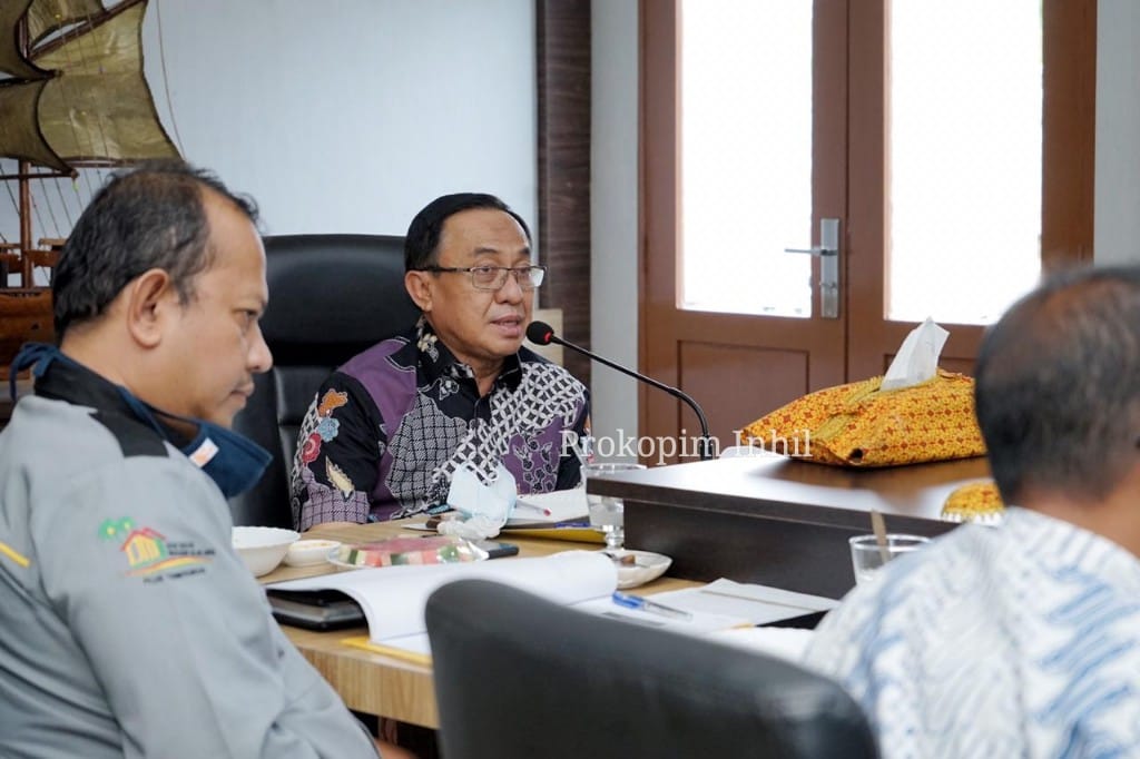 Bupati Wardan Pimpin Rapat Sinergitas Pengembangan BUMDes di Inhil