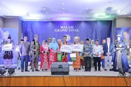 Muhammad Fajri & Shintia Kurnia Dewi Terpilih sebagai Bujang & Dara Kabupaten Siak 2022