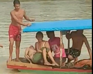 Diduga Asyik Bermain, Empat Bocah Hanyut Terbawa Arus Sungai Indragiri