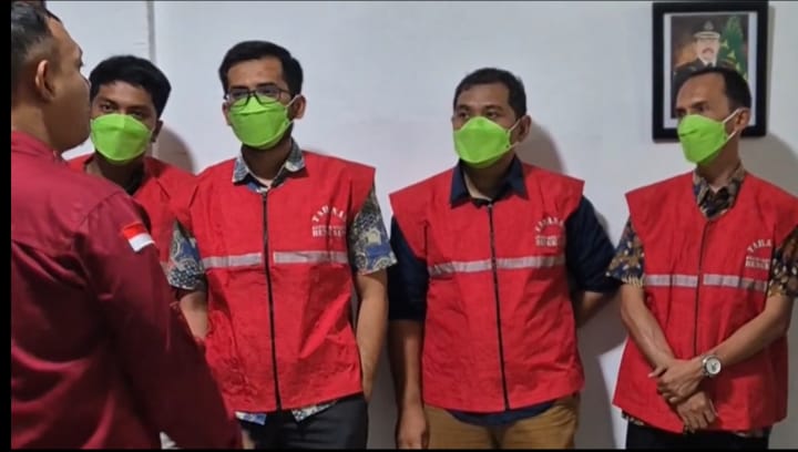 Kejari Bengkalis Tahan Lima Tersangka Kasus Dugaan Korupsi Pemberian Kredit Sektor Pertanian