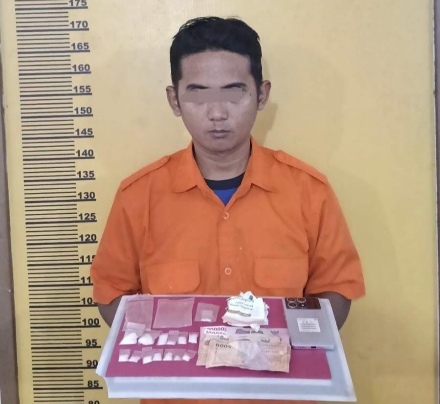 Satres Narkoba Polres Inhu Tangkap Pengedar Sabu di Kuala Cenaku, 13 Paket Diamankan