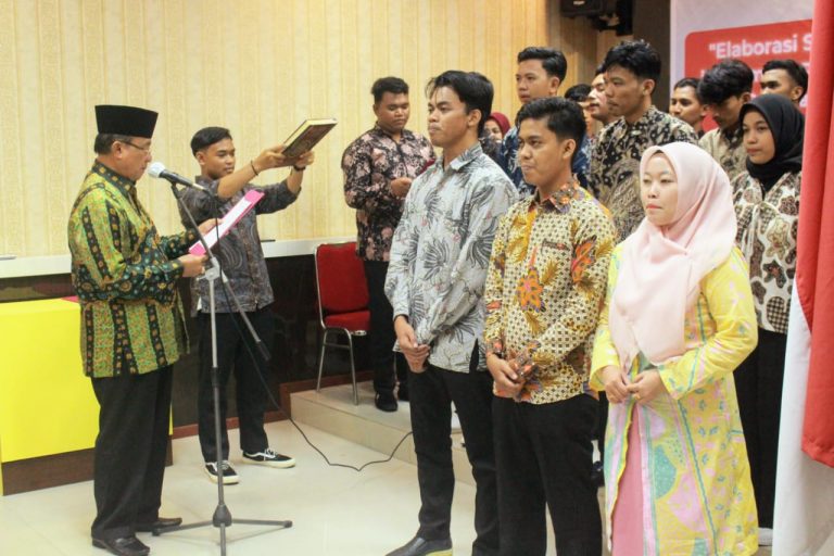 Bupati Inhil Lantik Pengurus IPPMR Pekanbaru