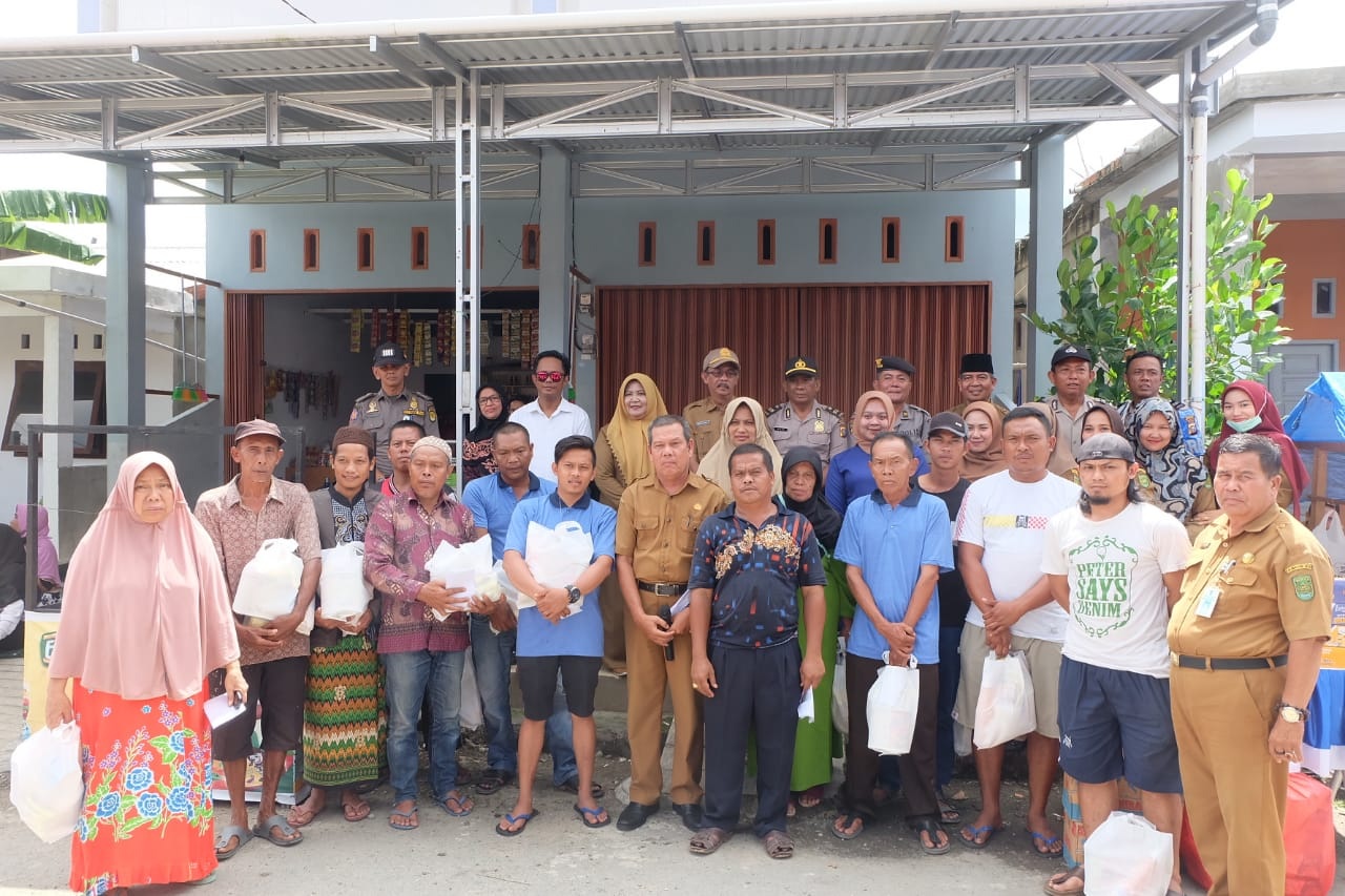 Sampaikan Duka Mendalam, Marlis Syarif dan MPI Serahkan Bantuan Korban Kebakaran