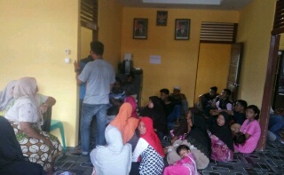 Disdukpencapil Rekam E-KTP Di Pasar Kembang, Bupati Inhil Apresiasi 'Jemput Bola' Pelayanan 