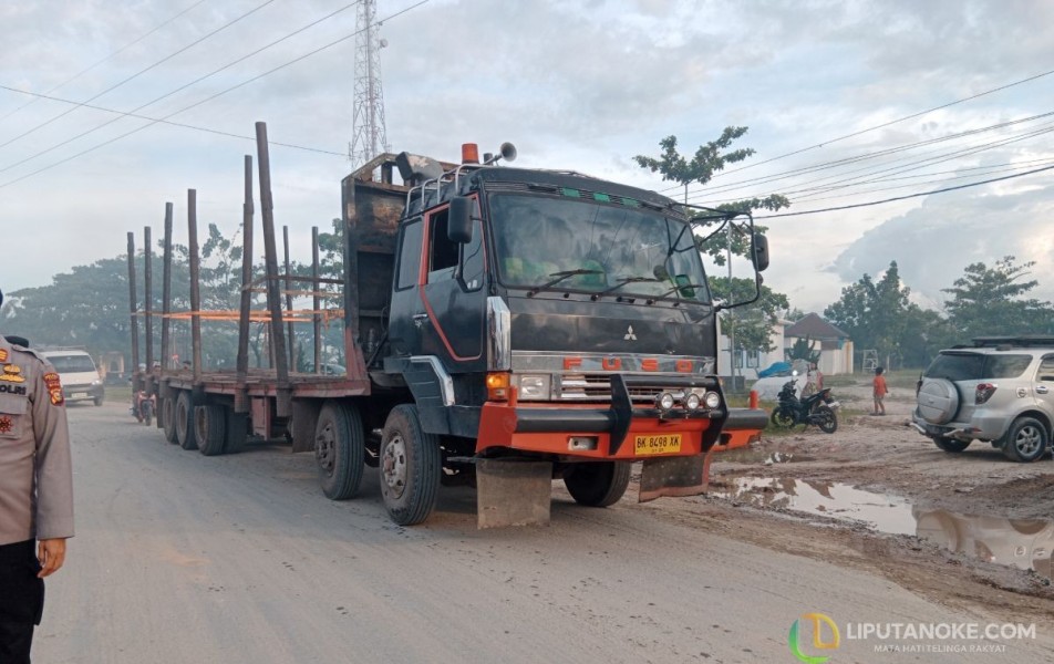 Gubri Wahid Tegaskan Kendaraan Perusahaan di Riau Wajib Mutasi ke Plat BM, Kecuali yang Ini