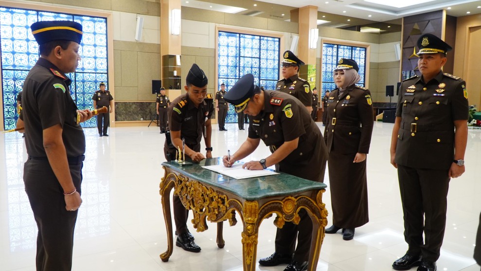 Sejumlah Pejabat Kejati Riau Dilantik, Ini Daftar Lengkapnya