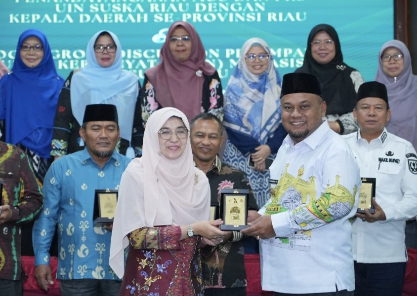 Wabup Siak Sebut Program KKN Perkuat Kolaborasi Antara Perguruan Tinggi dan Pemda