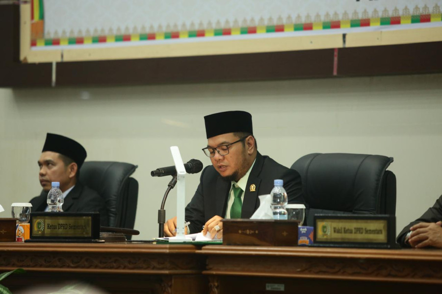 Diketuai Iwan Taruna, 4 Pimpinan DPRD Inhil Resmi Dilantik