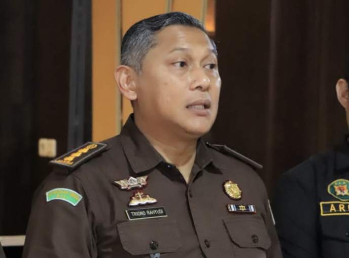 Kejati Maluku Tahan Mantan Sekda SBT Terkait Kasus Dugaan Penyelewengan Anggaran