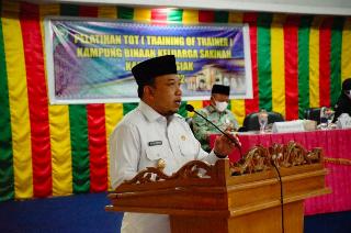 Husni Berharap Pelatihan TOT Menjadi Figur Keluarga di Kampung