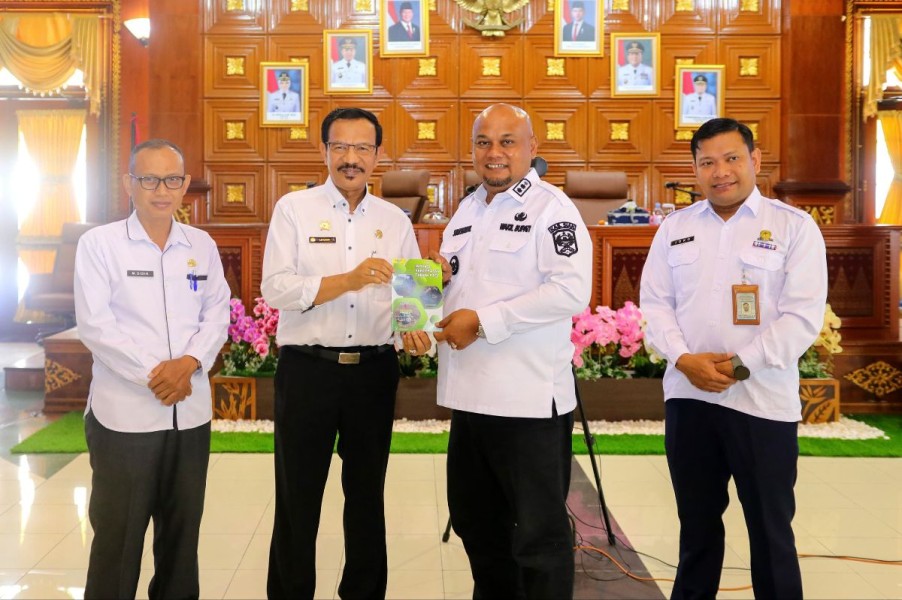Wabup Siak Sebut Sekolah Lapang Iklim Dorong Pertanian Padi Tangguh Hadapi Perubahan Iklim