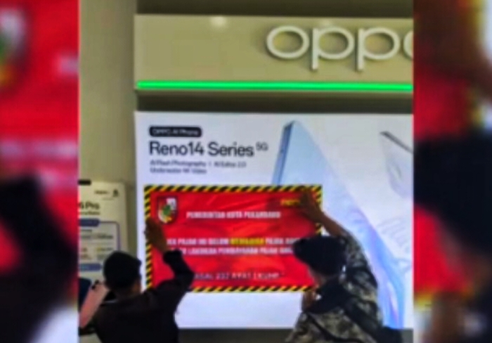 Menunggak Pajak, Pemko Pekanbaru Segel Belasan Reklame