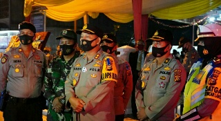 Kapolres Siak Patroli Pastikan Pelaksanaan Pengamanan Gereja Berjalan Aman & Kondusif