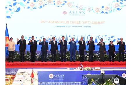 Presiden Jokowi Ajak Pemimpin ASEAN Plus Three Bersatu Hadapi Krisis