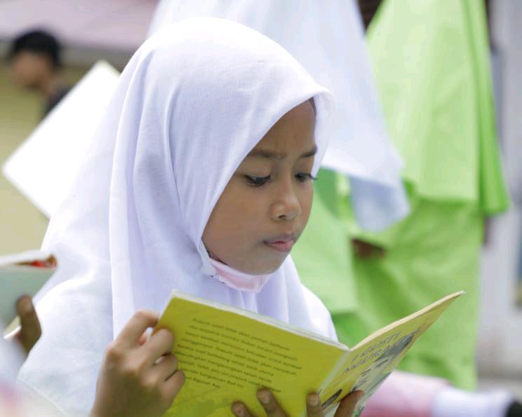 Bujang Kampung Merempan Hulu, Perpustakaan Keliling Diserbu Anak Sekolah
