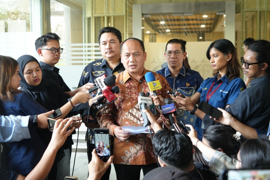 Kejagung Bongkar Kongkalikong Pengadaan Motor Listrik MBG Rp1,22 Triliun, 5 Orang Jadi Tersangka