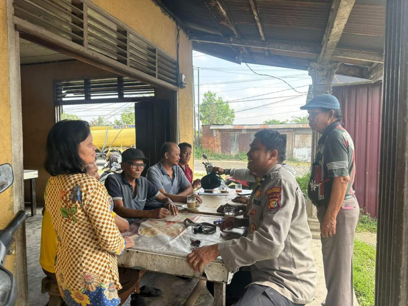 Temui Masyarakat, Polsek Rumbai Sampaikan Pesan Pilkada Damai 2024