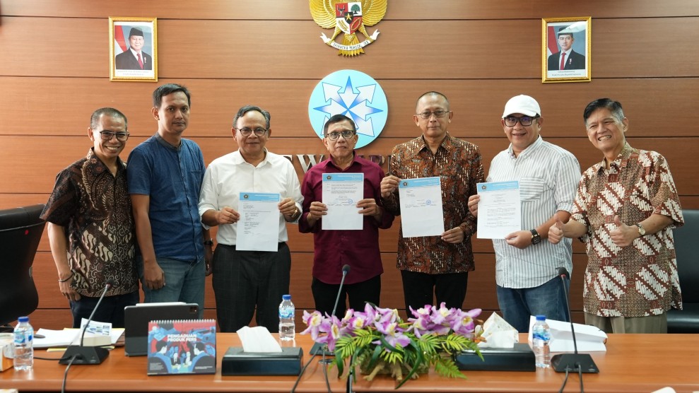 Disaksikan Dewan Pers, PWI Akhirnya Tandatangani Panitia Bersama Kongres Persatuan