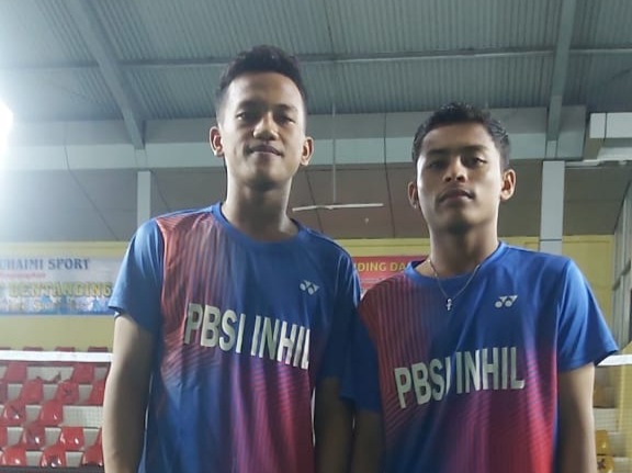 Banggakan Daerah, Dua Siswa SMAN 1 Tembilahan Hulu Wakili Riau Ikuti Seleknas Badminton di Jakarta