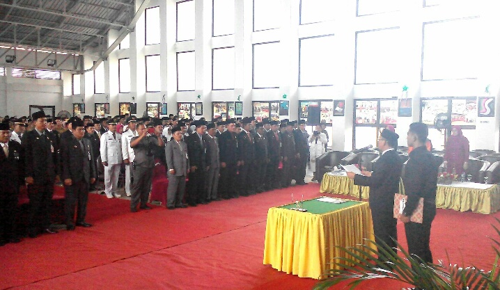 H.Mursini Kukuhkan 570 Pejabat Pemkab Kuantan Singingi