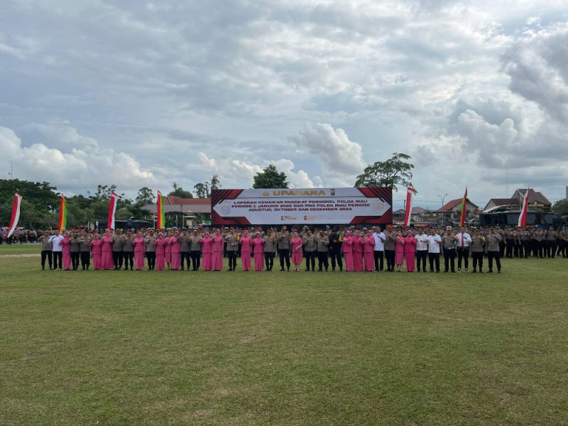 848 Personil Polda Riau Naik Pangkat, Kapolda: Semakin Naik, Semakin Baik!