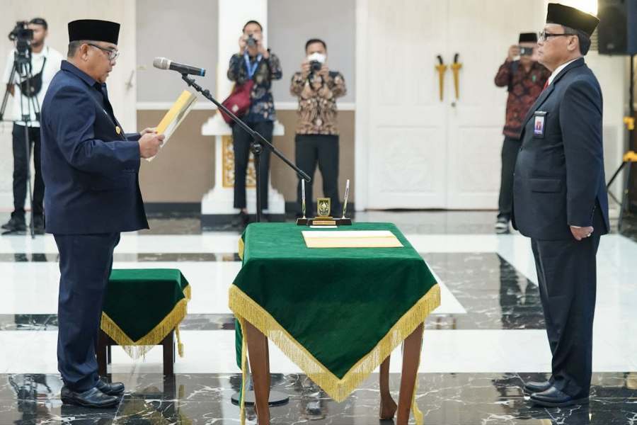 Gubri Edy Natar Kukuhkan Kepala Perwakilan BPKP Provinsi Riau yang Baru