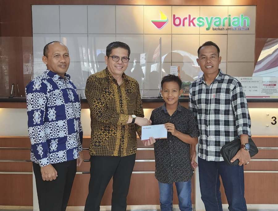 Alvino Si Togak Luwan Diguyur Bonus, BRK Syariah  Fasilitas Transportasi Selama di Jakarta
