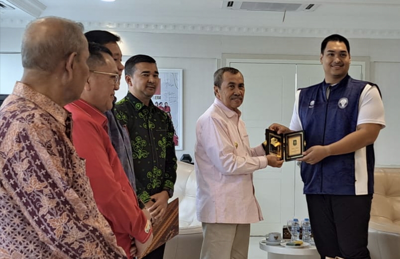 Bertemu Menpora, Gubri Syamsuar Laporkan Kesiapan Riau Sebagai Tuan Rumah Porwil XI Sumatera