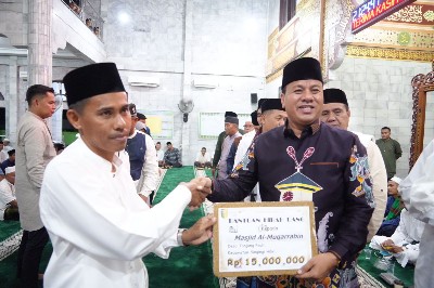 Disambut Ratusan Warga Tanjung Pauh Singingi Hilir, Suhardiman Tegaskan  Perbaikan Infrastruktur Prioritas