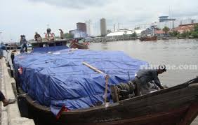 Bea Cukai Tembilahan Amankan Kapal Berisi Produk Perikanan Ilegal